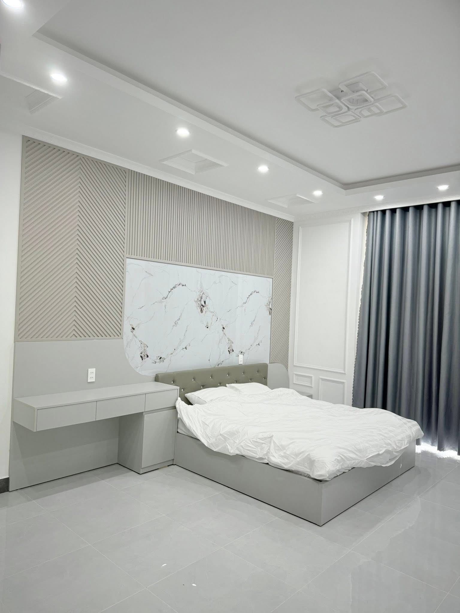 Cần Bán Gấp Nhà Đẹp mới xây góc 2 Mặt Tiền ngay Khu Dân Cư Số 5 - An Sơn, Đà Lạt giá 8.6 tỷ - Ảnh 2